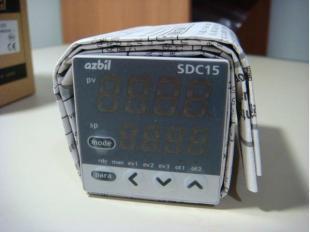 特價銷售山武溫控表C24MTC0SA1000 精準控溫，工業應用的可靠伙伴